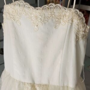 VINYAGE Alfred Angelo JUNIOR BRIDE OR CHRISTENING GOWN
